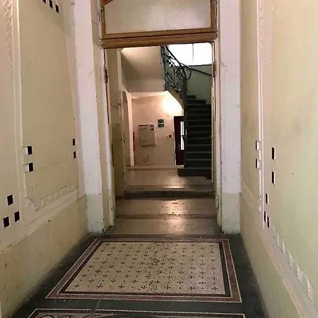Ex-cosy & Friendly 5 *